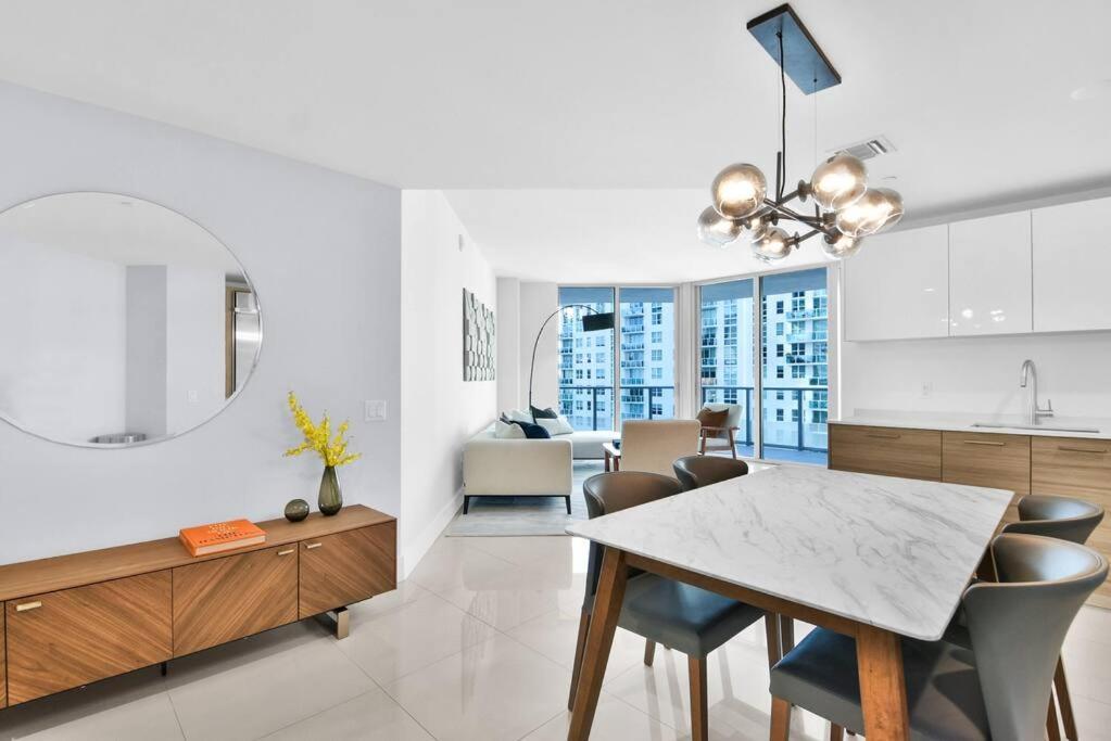 Lovely Upscale Condo Gorgeous View 2Bd 2Bath In Brickell Μαϊάμι Εξωτερικό φωτογραφία