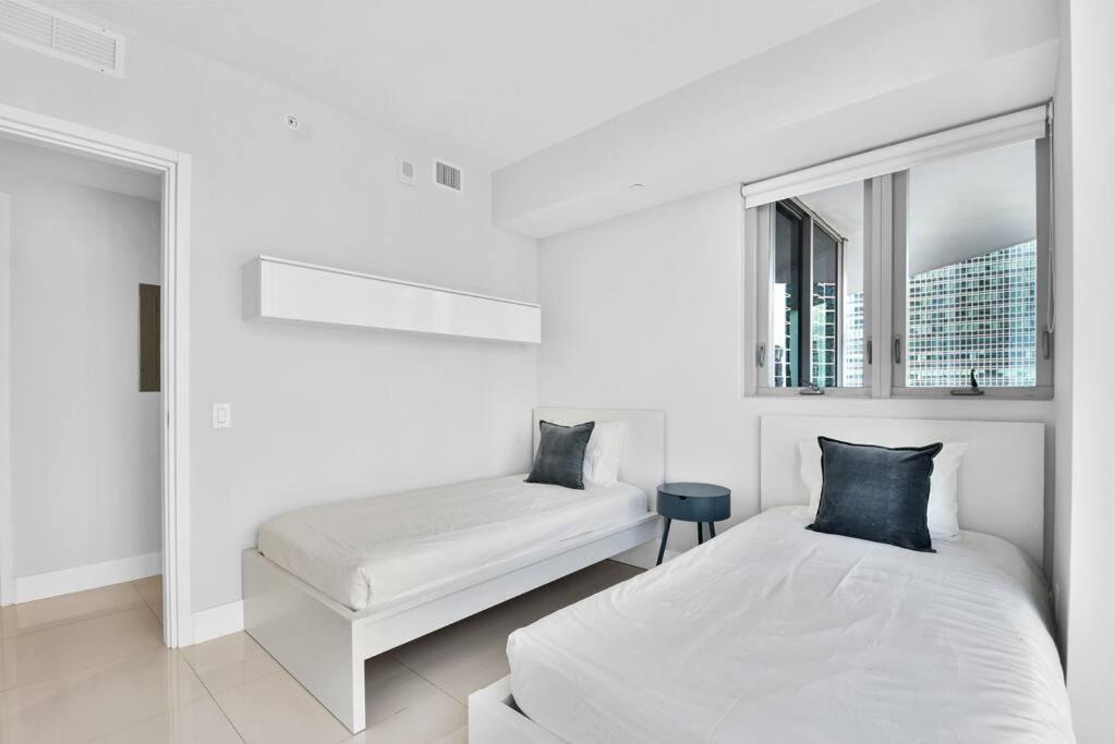 Lovely Upscale Condo Gorgeous View 2Bd 2Bath In Brickell Μαϊάμι Εξωτερικό φωτογραφία