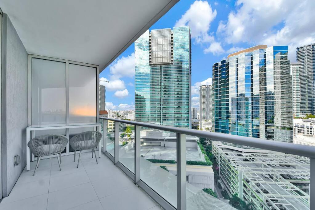 Lovely Upscale Condo Gorgeous View 2Bd 2Bath In Brickell Μαϊάμι Εξωτερικό φωτογραφία